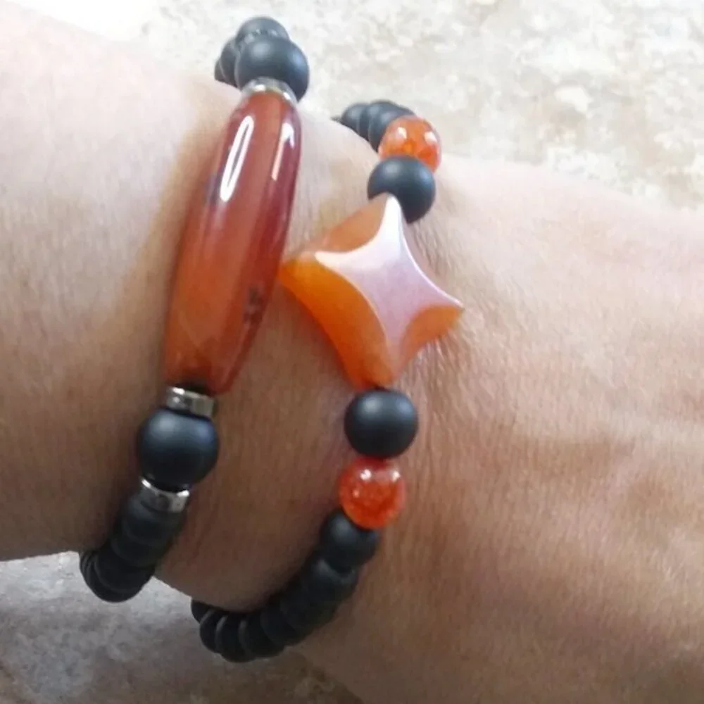 Deep Orange Russet Agate Column- Elastic Stretch Bracelet - fits 6-7